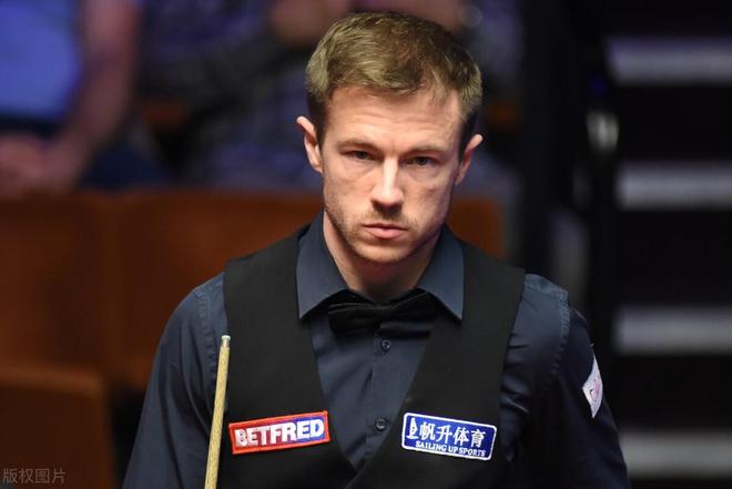 事纷纷被迫 事纷纷被迫